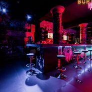 Мужской бар «Burlesque» фотографии