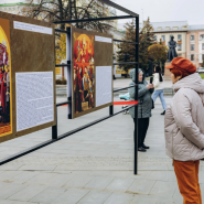 Уличная выставка «Вечен народный подвиг» фотографии