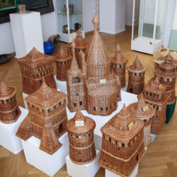 Выставка «800 лет городу Нижнему Новгороду»